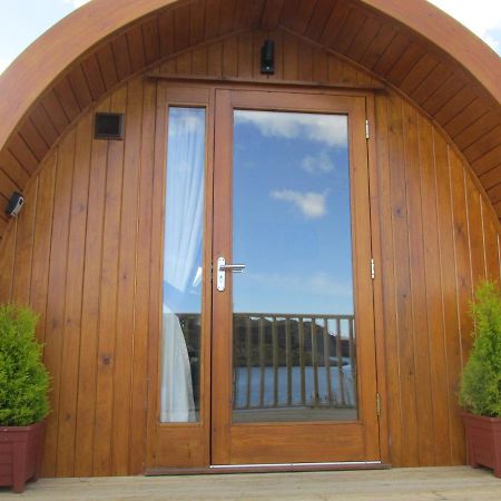 Loch Cromore Holiday Pods Экстерьер фото
